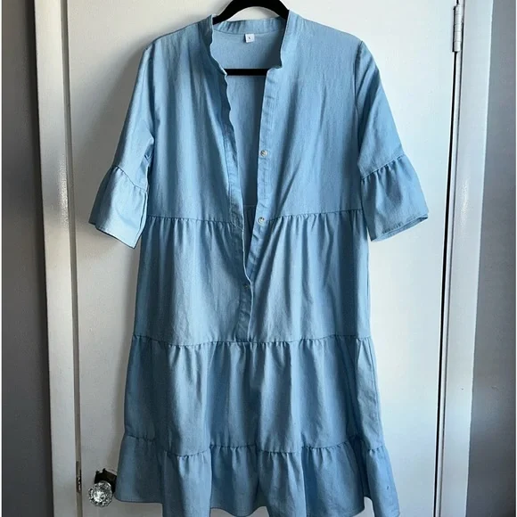 Woman’s light denim flowy dress - Picture 2 of 4